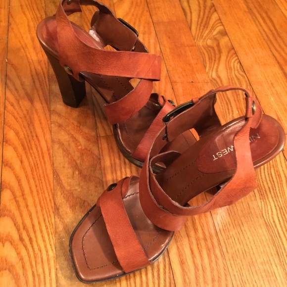 Nine West Elirissa Platform Sandals - Picture 4 of 8